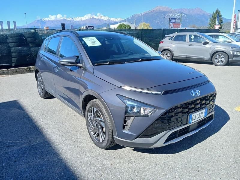 Grigio Usata 2022 Hyundai Bayon SUV | 10.900 € (Buon prezzo) - Immagine 1/4
