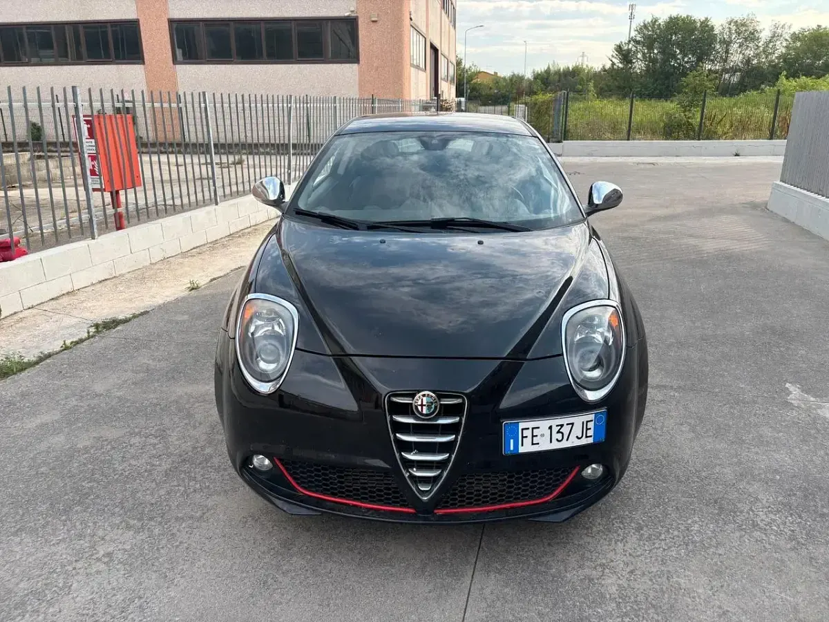 Usata Alfa Romeo MiTo Distinctive 120 CV (88 kW) 2015 Nero Utilitaria