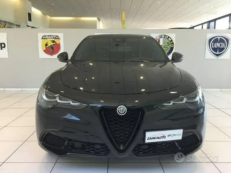 Usata Alfa Romeo Stelvio Veloce 210 CV (154 kW) 2023 Nero SUV