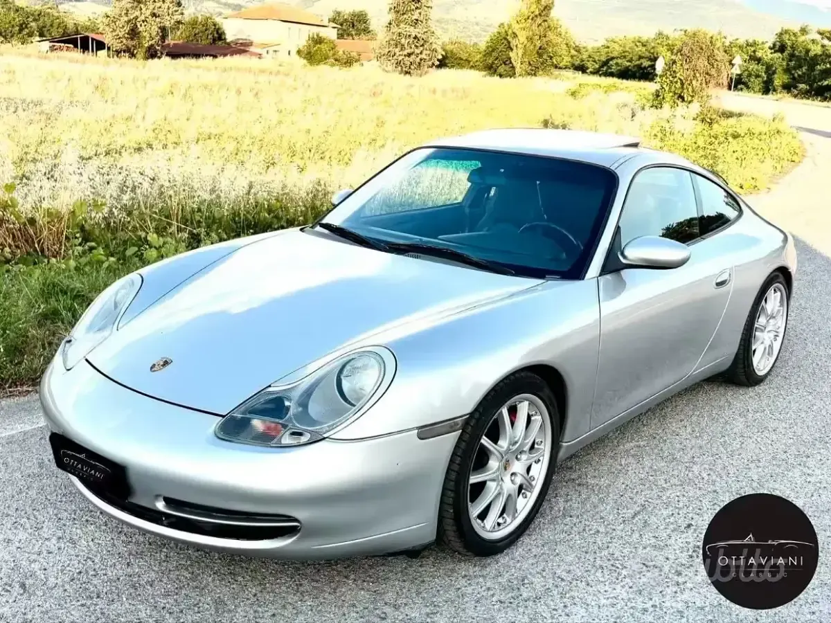 Usata Porsche 911 Carrera 4 300 CV (220 kW) 1999 Grigio Coupé