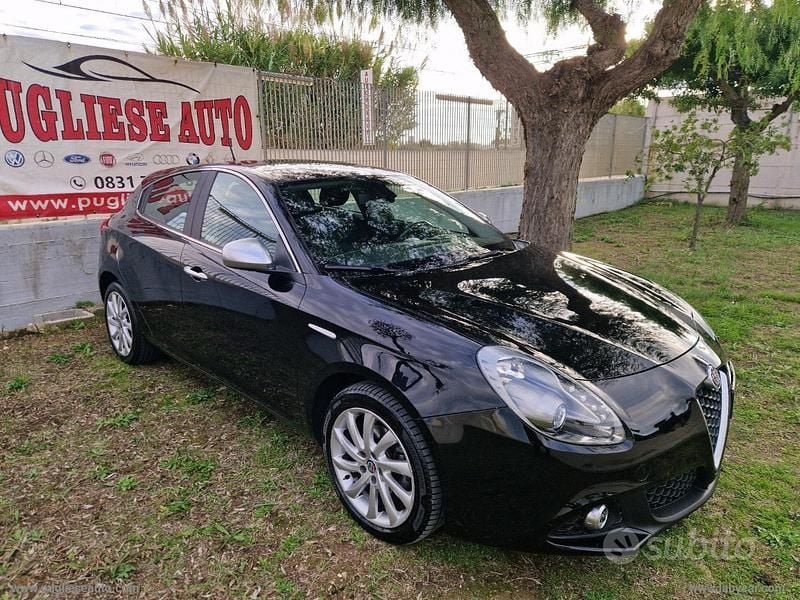 Usata Alfa Romeo Giulietta Super 120 CV (88 kW) 2016 Nero Utilitaria