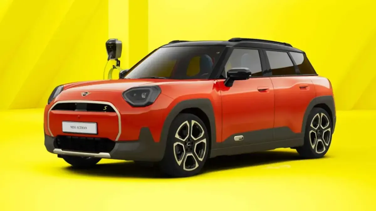 Nuova Mini Aceman Favoured 64 kW (88 CV) 2025 Argento SUV