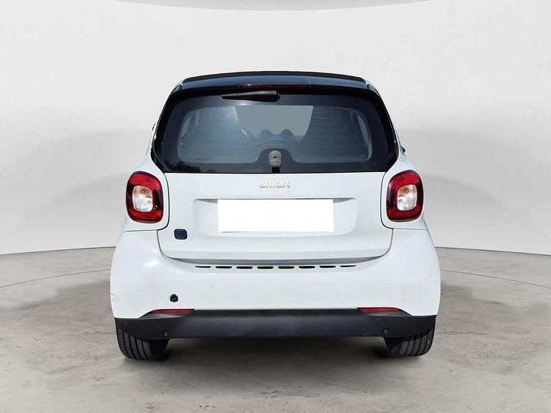 Usata Smart ForTwo Electric Drive Pure 41 kW (56 CV) 2021 Bianco Coupé