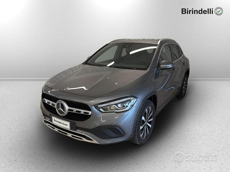 Grigio Usata 2022 Mercedes 200 SUV | 34.500 € (Buon prezzo) - Immagine 1/3