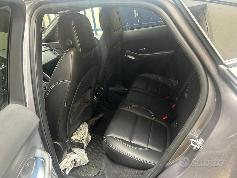 Usata Jaguar E-Pace R-Dynamic 200 CV (147 kW) 2022 Grigio SUV
