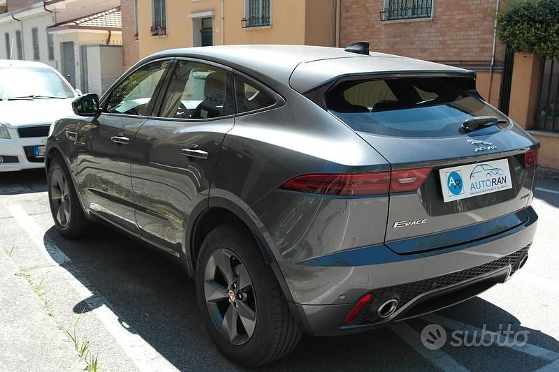 Usata Jaguar E-Pace R-Dynamic 150 CV (110 kW) 2020 Grigio SUV