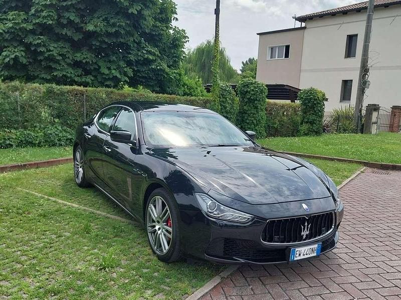 Usata Maserati Ghibli 275 CV (202 kW) 2014 Nero Berlina