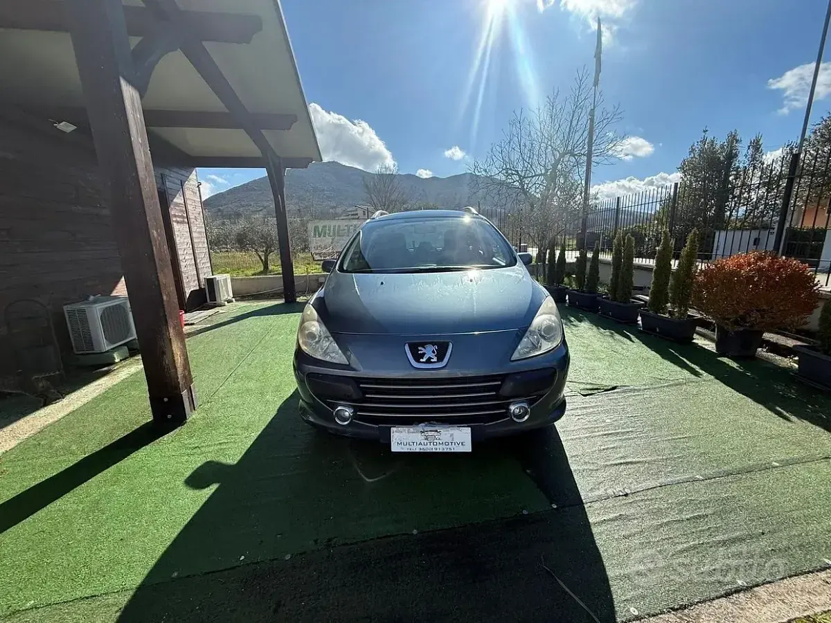 Usata Peugeot 307 110 CV (80 kW) 2008 Nero Utilitaria