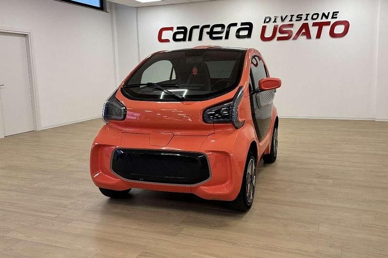 Usata XEV Yoyo 2022 Arancione Utilitaria