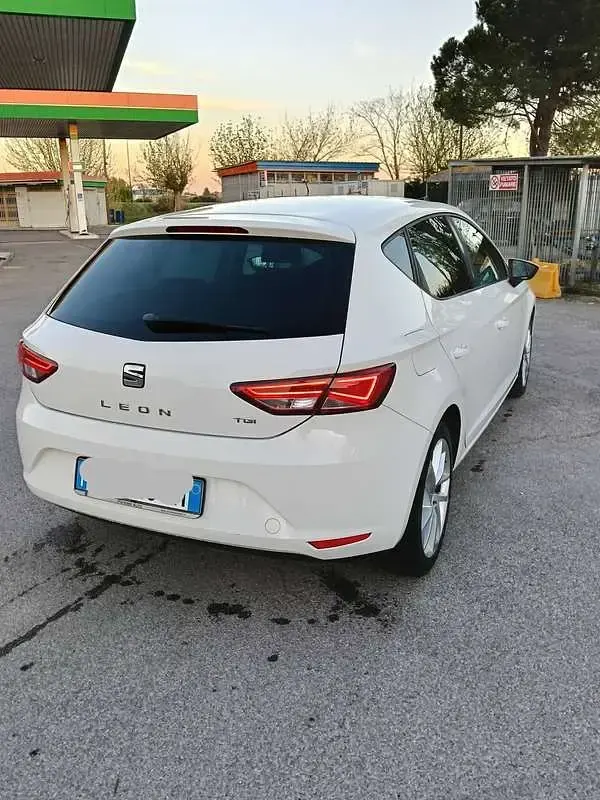 Usata Seat Leon 110 CV (80 kW) 2016 Bianco Berlina