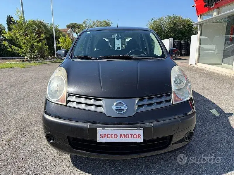Usata Nissan Note 68 CV (50 kW) 2007 Nero Utilitaria