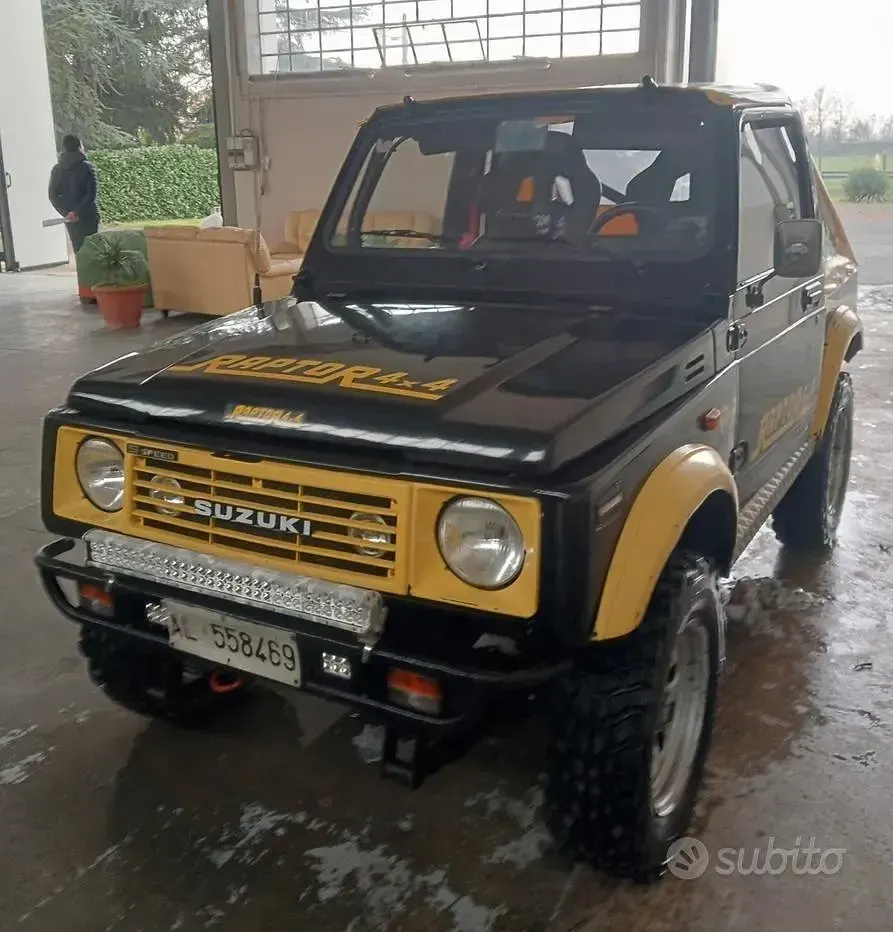 Usata Suzuki Samurai 64 CV (47 kW) 1986 Nero SUV