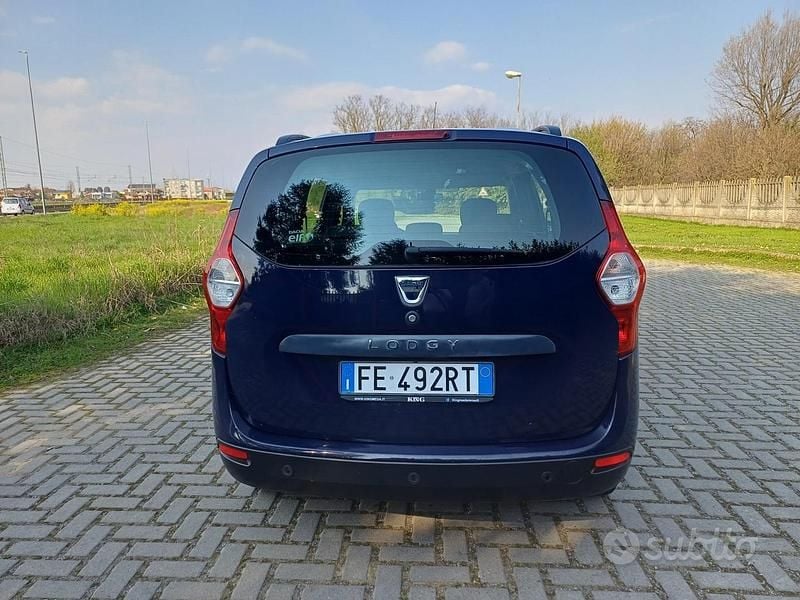 Usata Dacia Lodgy Lauréate 90 CV (66 kW) 2016 Blu Monovolume