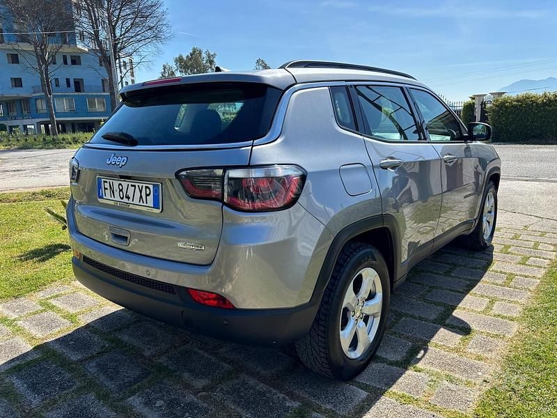Gebraucht Jeep Compass Longitude 120 PS (88 kW) 2018 Grau SUV