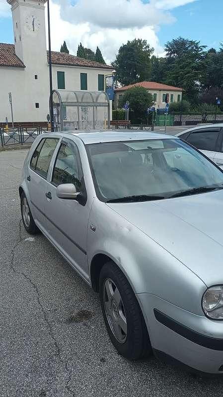 Usata VW Golf Comfortline 105 CV (77 kW) 2001 Berlina