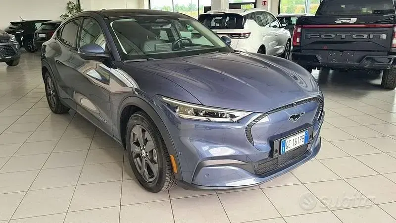 Usata Ford Mustang Mach-E Standard Range 197 kW (269 CV) 2021 Grigio SUV