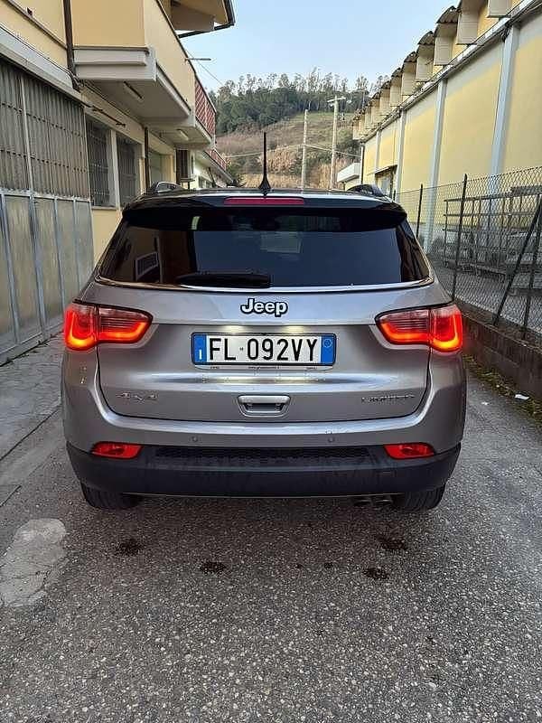Usata Jeep Compass Limited 170 CV (125 kW) 2017 Grigio SUV