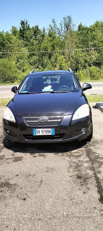 Usata Kia Ceed 90 CV (66 kW) 2009 Nero Utilitaria
