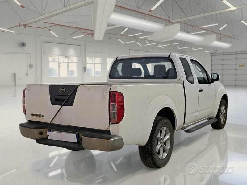Usata Nissan Navara 190 CV (139 kW) 2014 Bianco Pick-up