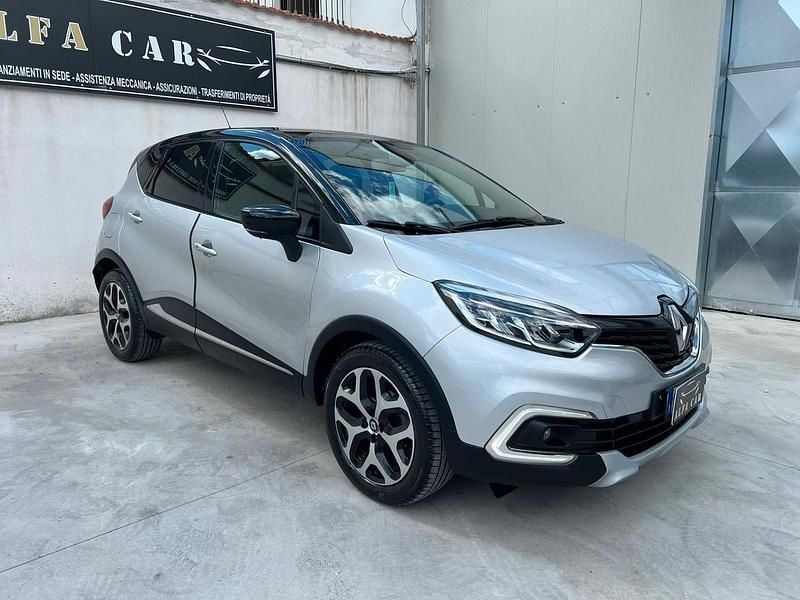 Usata Renault Captur 110 CV (80 kW) 2018 Grigio SUV