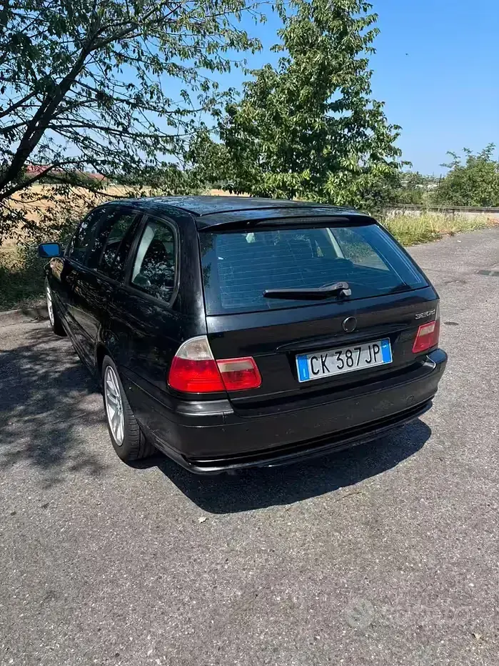 Usata BMW 320 Efficient Dynamics 150 CV (110 kW) 2004 Nero Station wagon