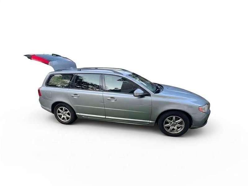 Usata Volvo V70 Momentum 185 CV (136 kW) 2008 Grigio Station wagon