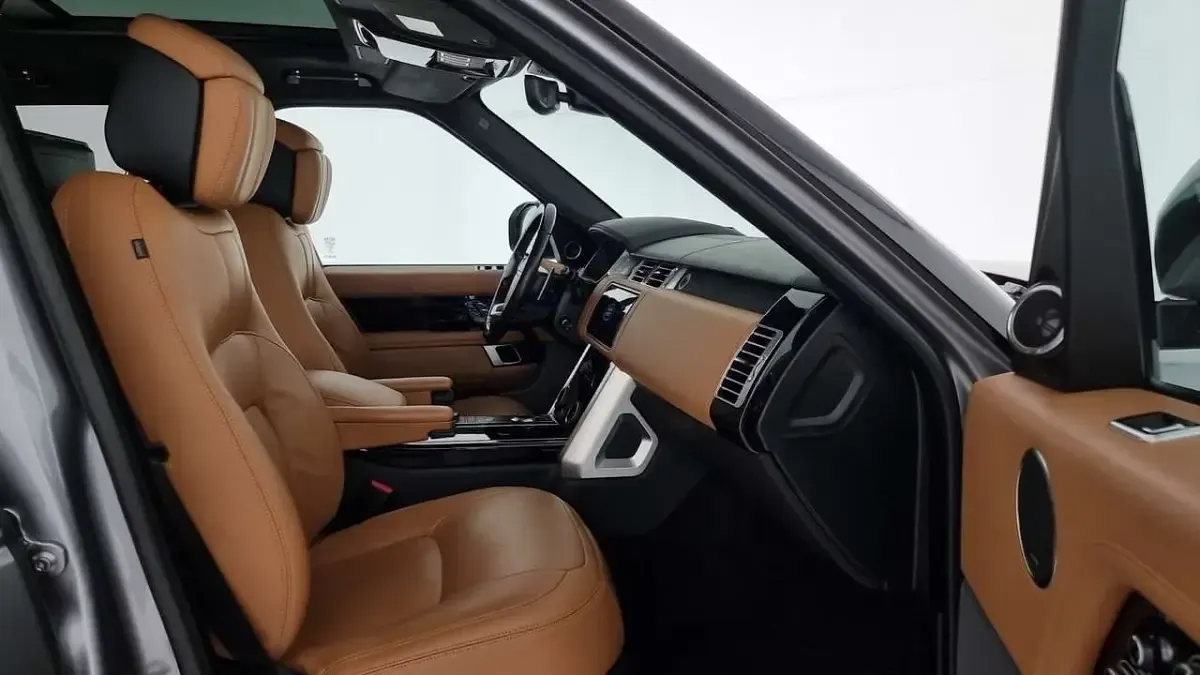 Usata Land Rover Range Rover Autobiography 300 CV (220 kW) 2021 Grigio scuro SUV