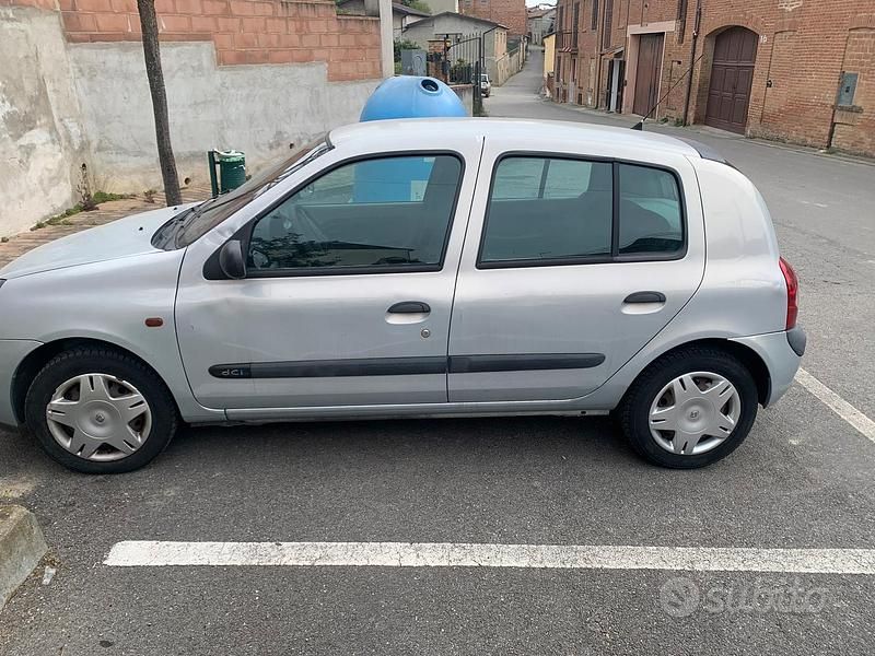 Usata Renault Clio II 2002 Grigio Utilitaria