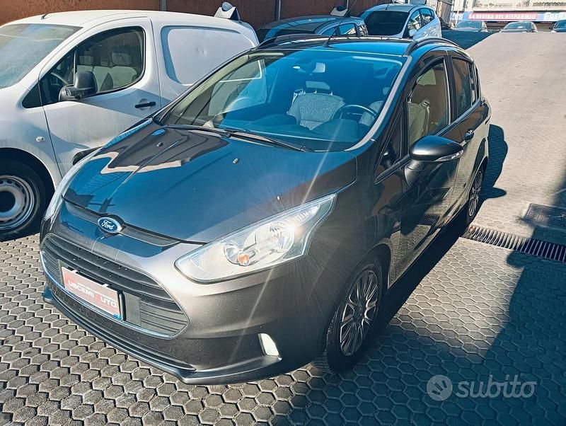Usata Ford B-MAX Business Edition 95 CV (69 kW) 2016 Grigio Monovolume