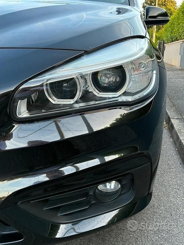 Usado BMW 218 150 HP (110 kW) 2018 Preto Carrinha