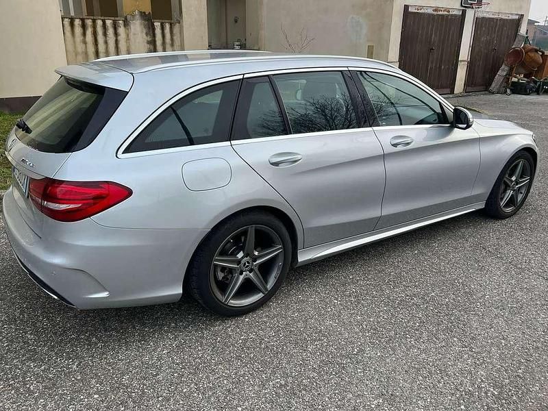 Grigio Usata 2017 Mercedes C220 Station wagon | 15.500 € (Buon prezzo) - Immagine 1/4