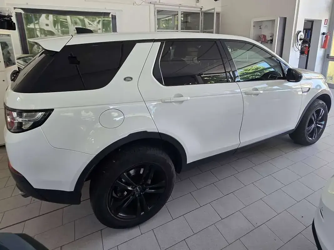Usata Land Rover Discovery Sport 150 CV (110 kW) 2018 Bianco SUV