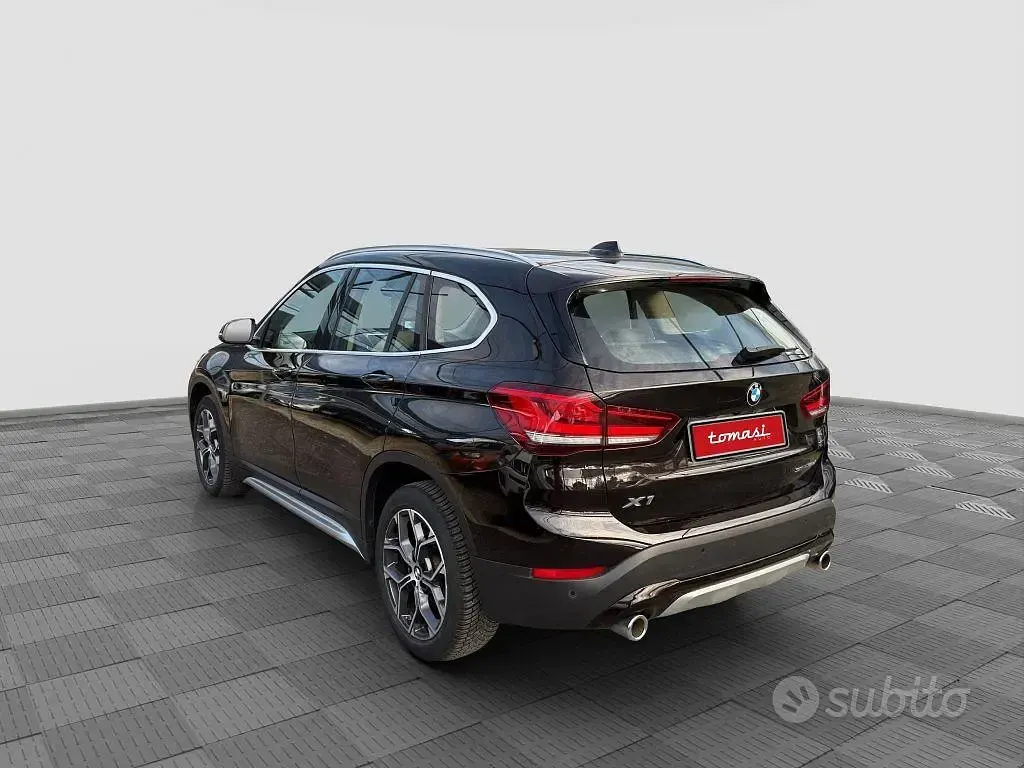 Usata BMW X1 xLine 150 CV (110 kW) 2022 Marrone SUV