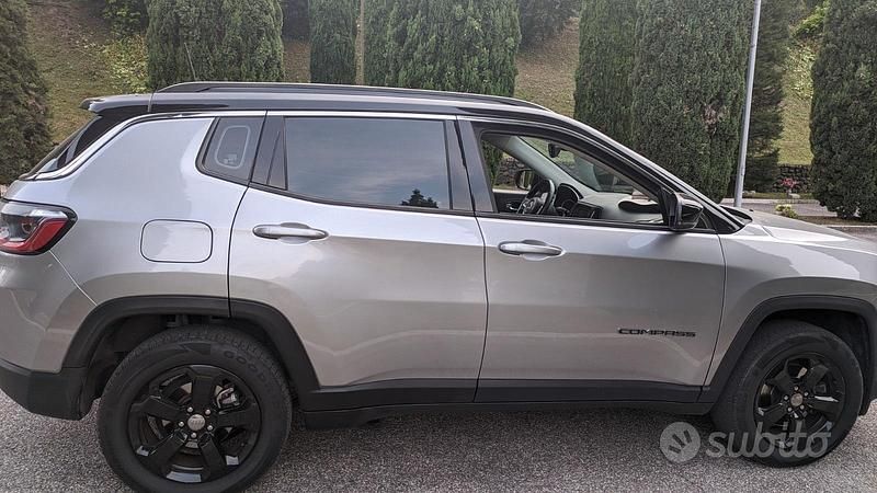 Usata Jeep Compass Longitude 140 CV (102 kW) 2018 Grigio SUV