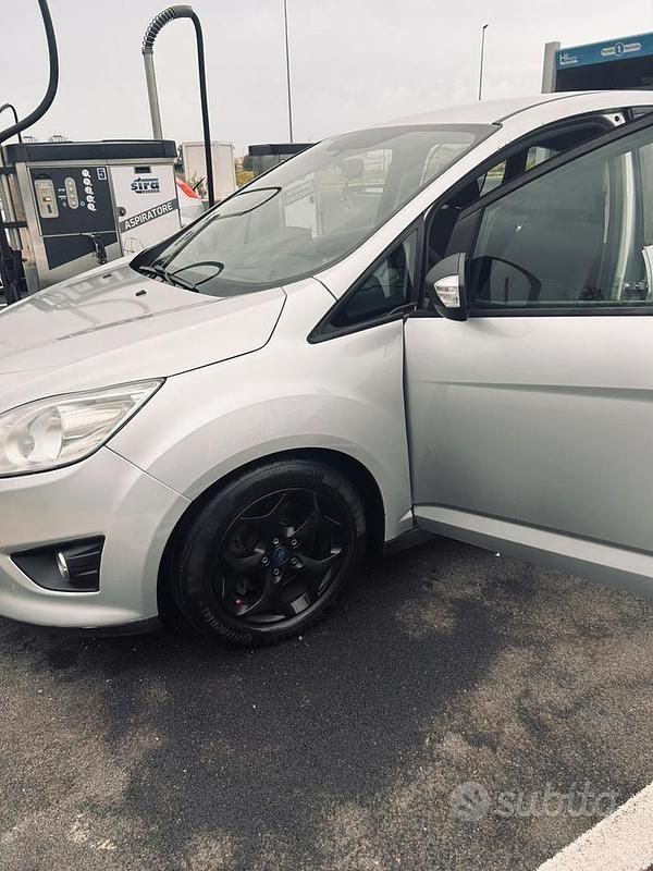 Usata Ford C-MAX 115 CV (84 kW) 2011 Grigio Monovolume
