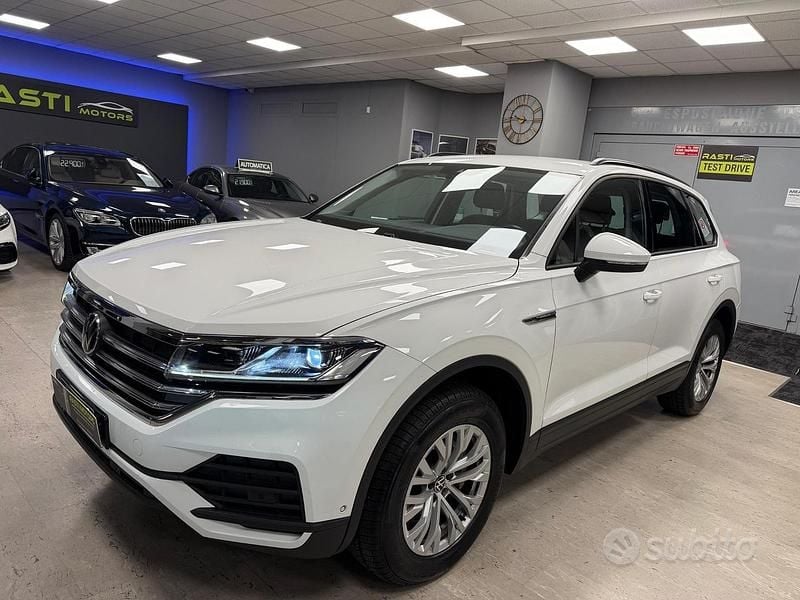 Usata VW Touareg Elegance 231 CV (169 kW) 2020 Bianco SUV