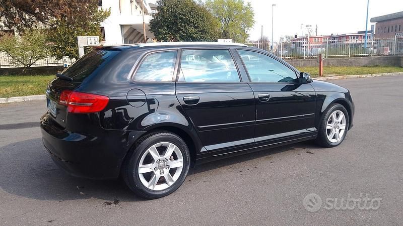 Usata Audi A3 90 CV (66 kW) 2012 Nero Utilitaria