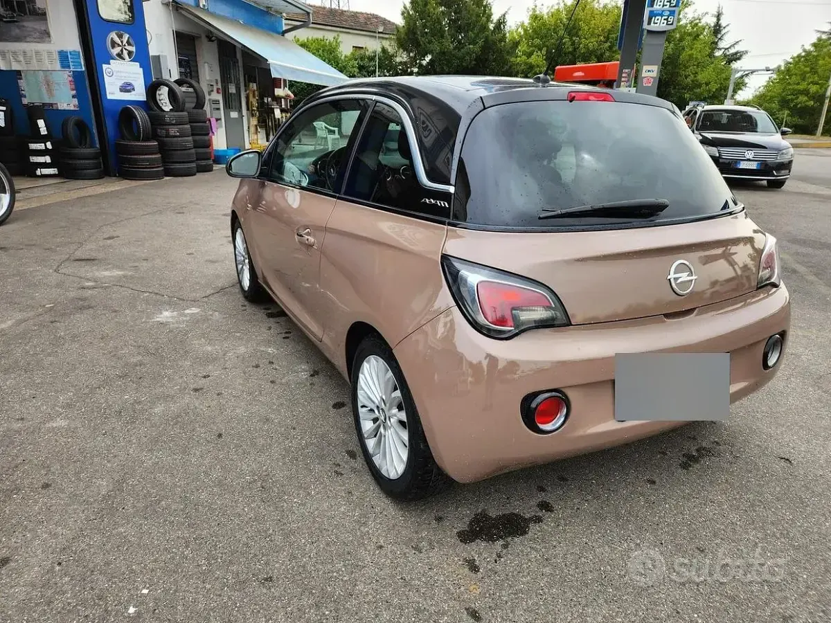 Usata Opel Adam 87 CV (63 kW) 2013 Marrone Utilitaria