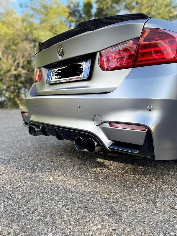 Usata BMW 320 Comfort Edition 235 CV (172 kW) 2017 Grigio Berlina