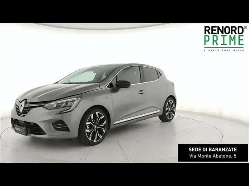 Usata Renault Clio Techno 145 CV (106 kW) 2023 Grigio scuro Utilitaria