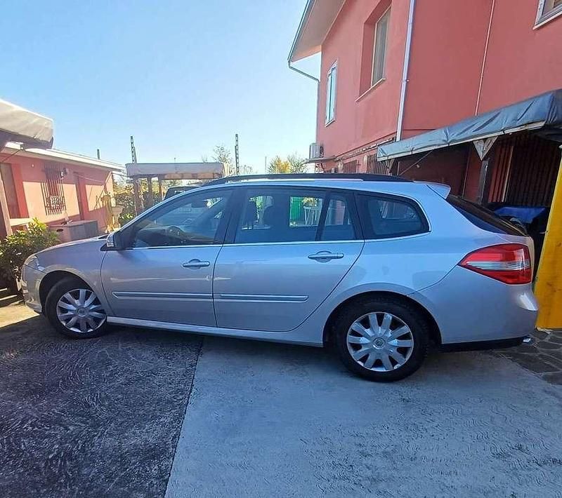 Usata Renault Laguna III 150 CV (110 kW) 2010 Station wagon