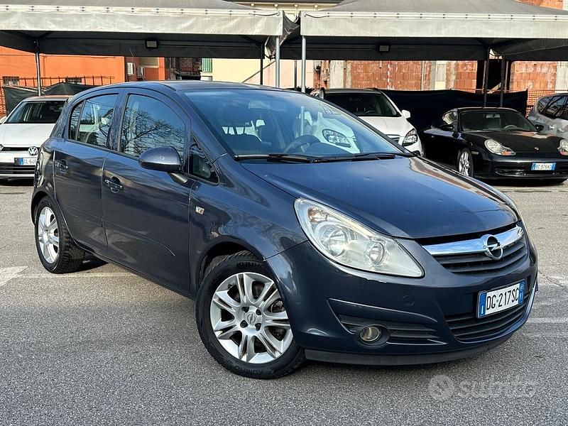 Usata Opel Corsa Enjoy 90 CV (66 kW) 2007 Grigio Utilitaria