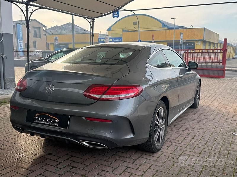 Usata Mercedes C250 Premium 204 CV (150 kW) 2018 Grigio Berlina