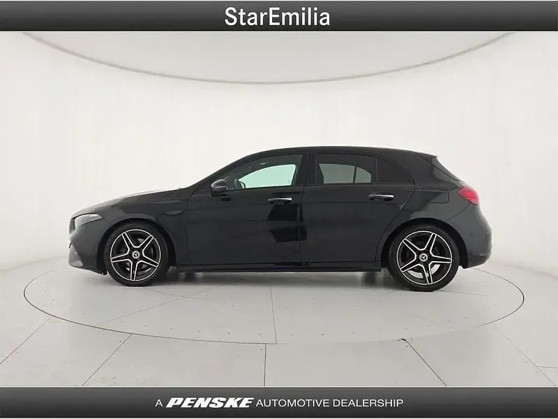 Usata Mercedes A180 Advanced 116 CV (85 kW) 2024 Nero Utilitaria