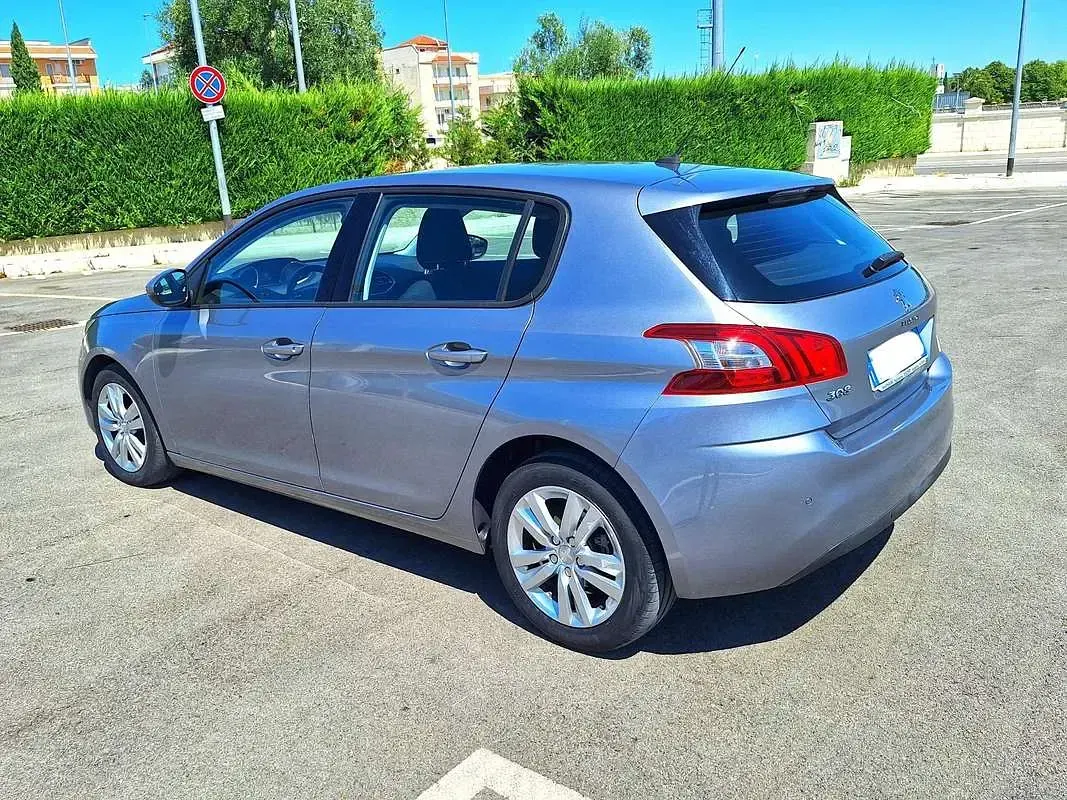 Usata Peugeot 308 Business-Line 120 CV (88 kW) 2017 Berlina