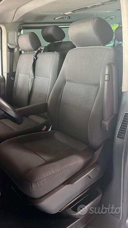Usata VW Transporter 131 CV (96 kW) 2008 Grigio Furgone
