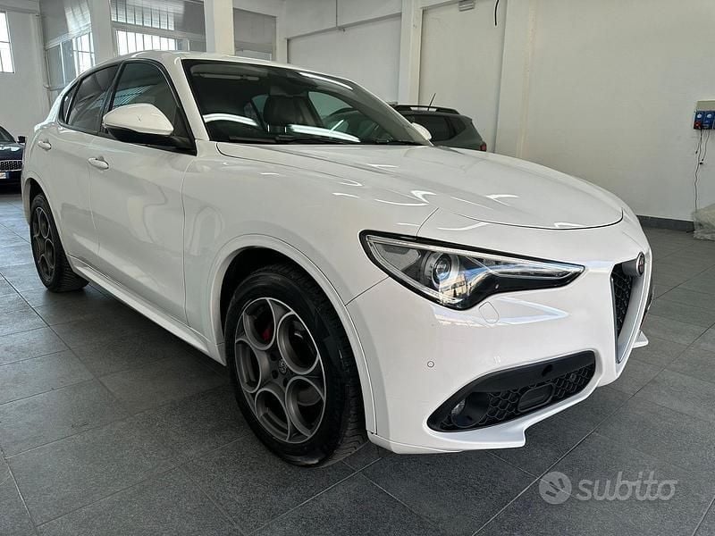 Usata Alfa Romeo Stelvio Executive 180 CV (132 kW) 2018 Bianco SUV