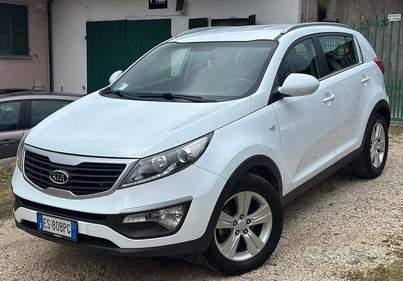 Usata Kia Sportage Active 116 CV (85 kW) 2011 Bianco SUV