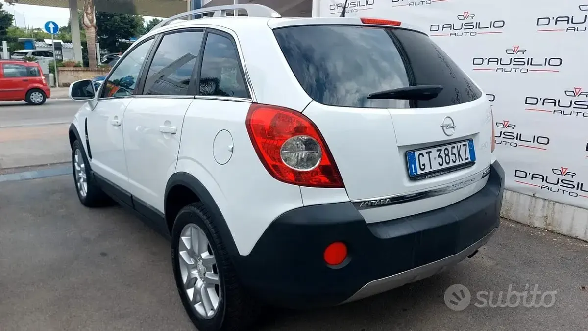 Usata Opel Antara 127 CV (93 kW) 2010 Bianco SUV