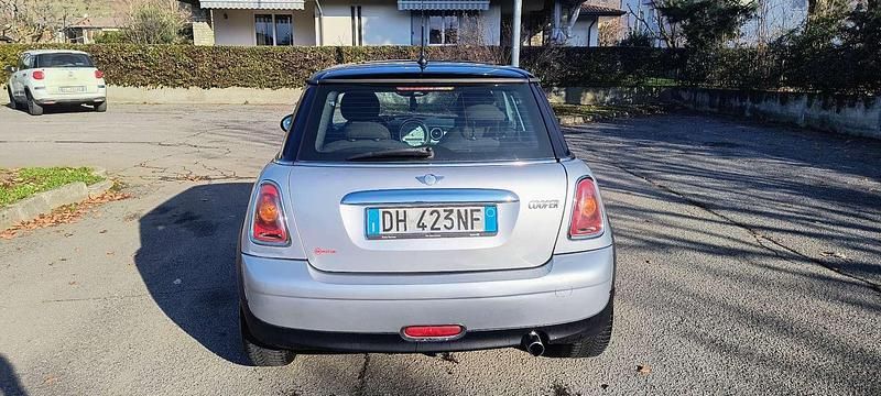 Begagnad Mini Cooper 120 HK (88 kW) 2009 Halvkombi
